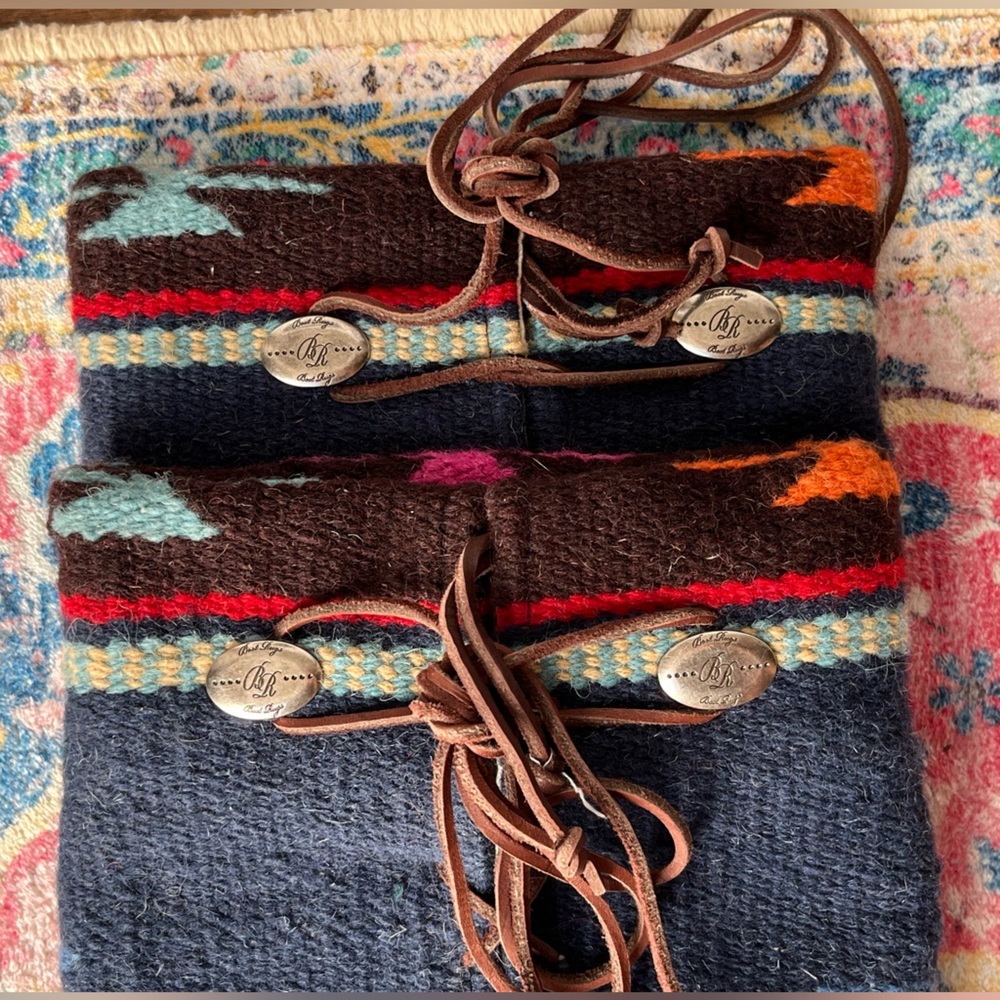 BOOT RUGS Wool Aztec Inspired Boot Rugs with Leather Straps - Picture 4 of 13